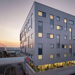 Hampton By Hilton London Gatwick Airport Отель
