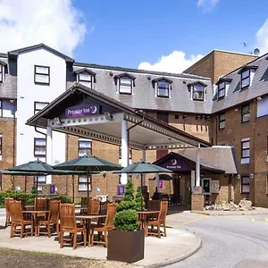 Premier London Gatwick Airport - A23 Airport Way Отель